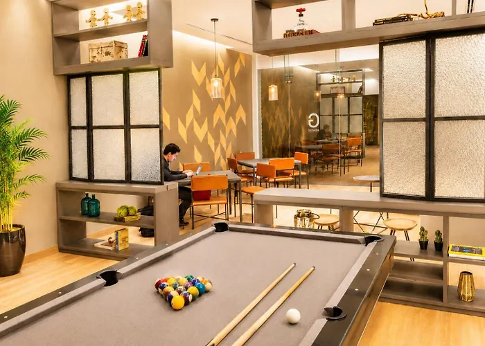 Modern Hi-risepoolhot Tubhigh-speed Wifi Apartamento